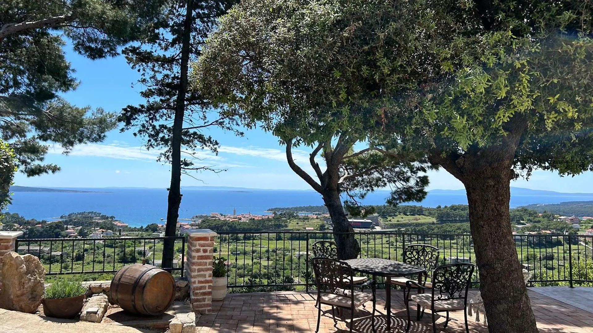 Holiday House Pantovcak, Secluded Stone House With Heated Pool And Unique View Rab Town 0*,