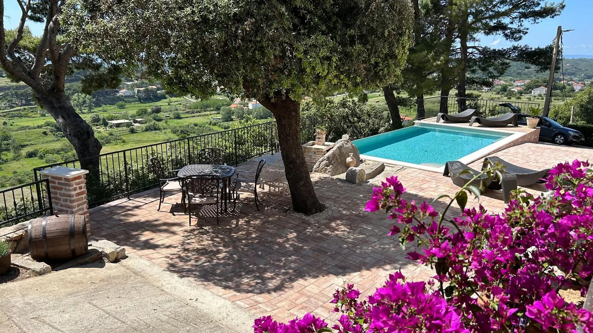 Holiday House Pantovcak, Secluded Stone House With Heated Pool And Unique View Rab Town Affittacamere